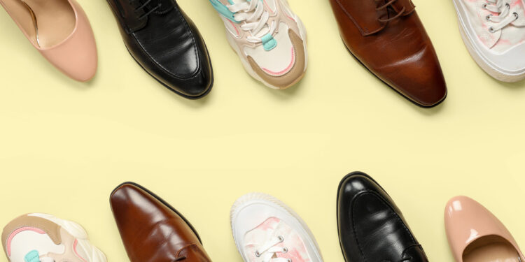 Von Sneakers bis High Heels: Welche Schuhe zu deinem Stil passen.