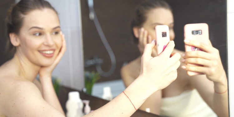 Geschlechterunterschiede im Narzissmus: Wie sich Narzissmus bei Männern und Frauen äußert